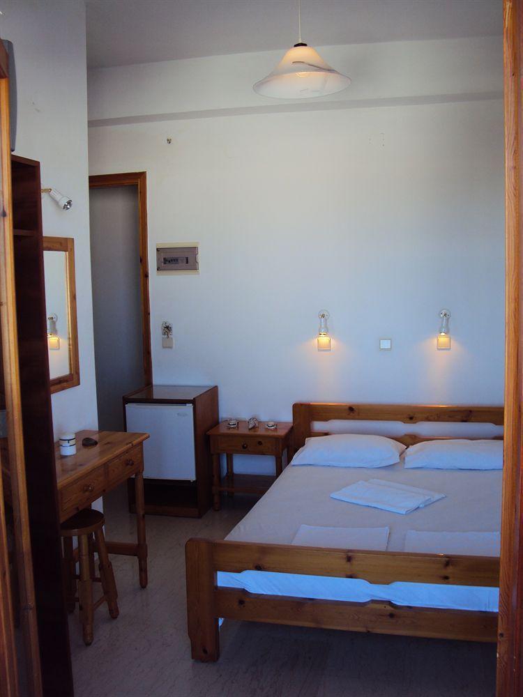 Hotel Privée Santorini à Períssa Extérieur photo