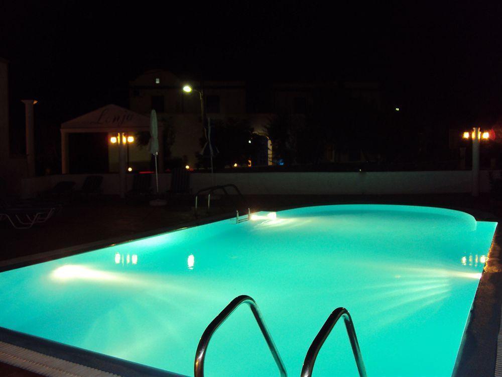 Hotel Privée Santorini à Períssa Extérieur photo
