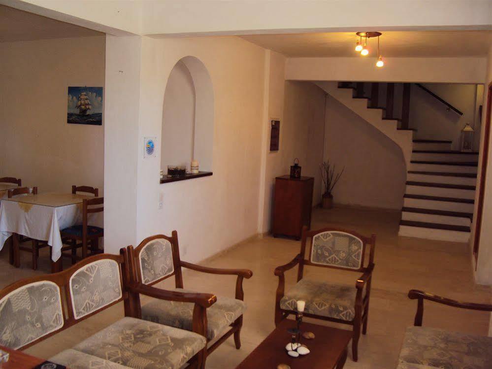Hotel Privée Santorini à Períssa Extérieur photo