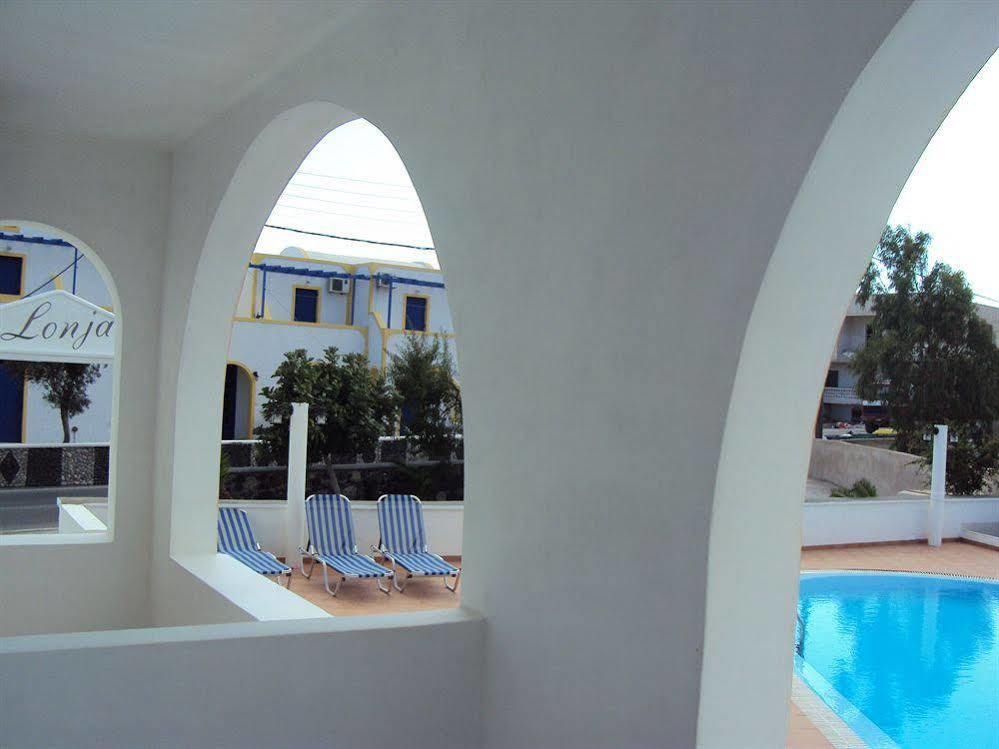 Hotel Privée Santorini à Períssa Extérieur photo
